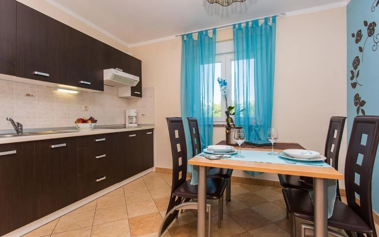 Apartment In Vrbnik/Insel Krk 35843 크로아티아